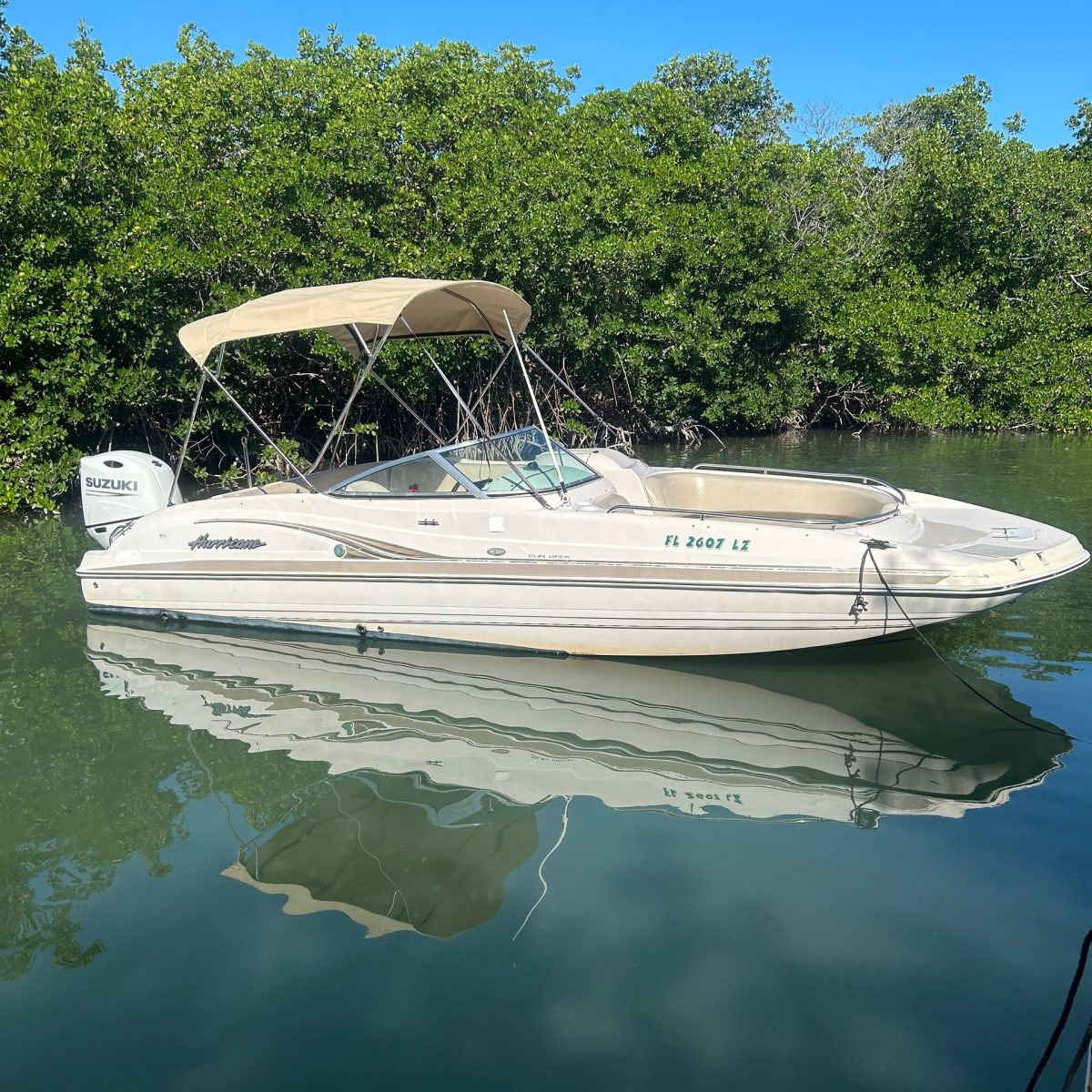 24′ Hurricane Deck Boat – Weekly Rental Image 1